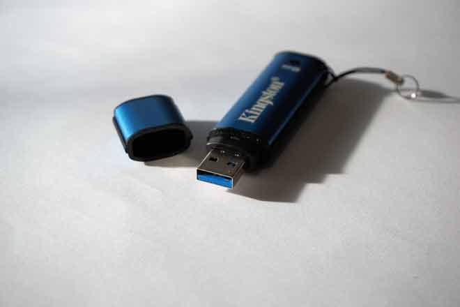 a usb pen drive picture